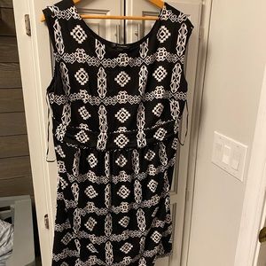 Black and white size 2x INC dress